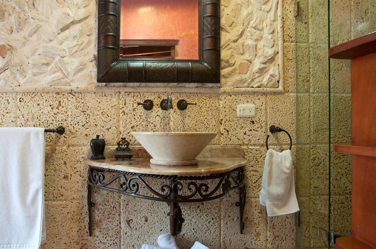 Villa Luxury Colonial Old Rooftop Views Private Pool Cartagena