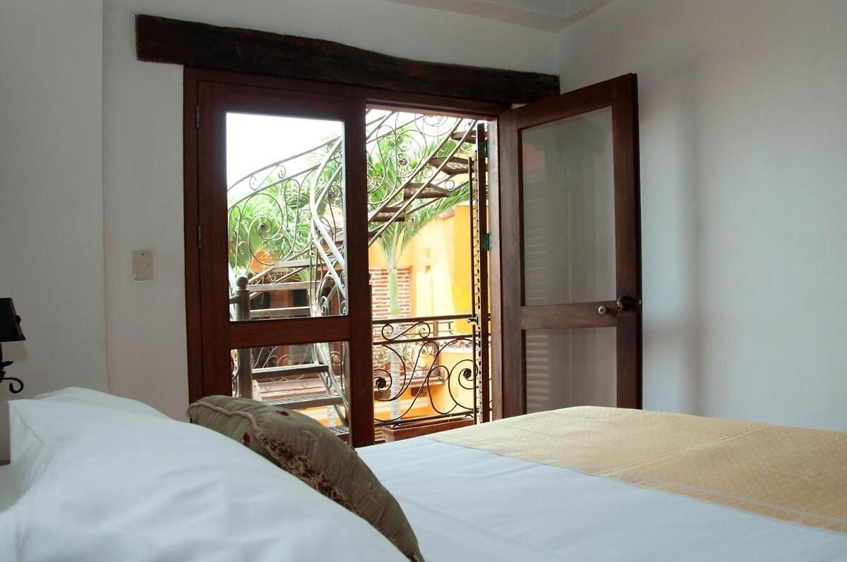 Luxury Colonial Old Rooftop Views Private Pool Villa *